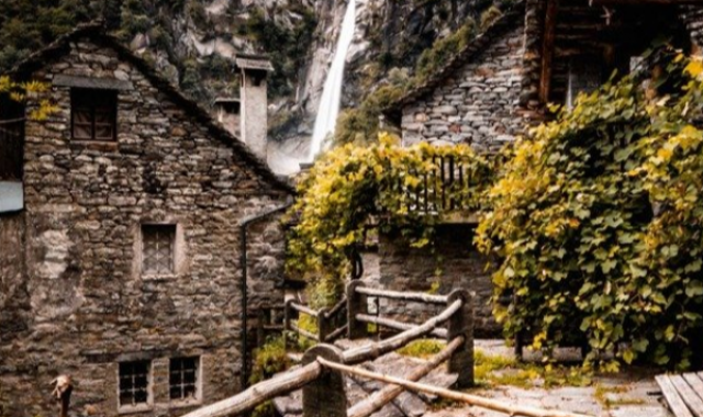 Maggiore ஏரிக்கரையில்