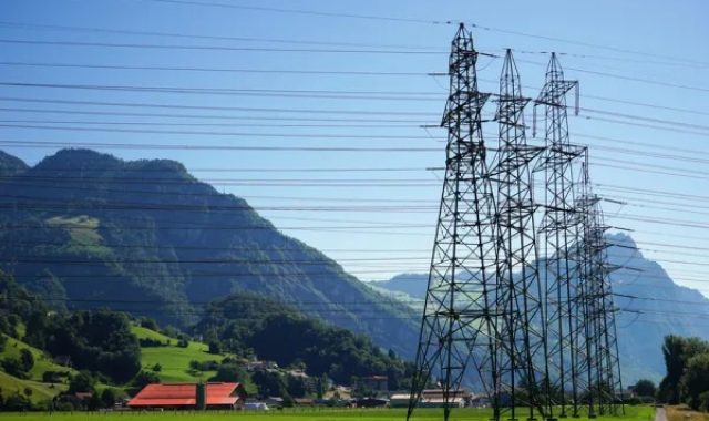 சுவிட்சர்லாந்தில் அடுத்த ஆண்டு 2023ல் மின் கட்டணம் அதிகரிப்பு