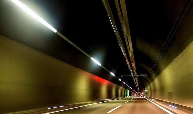 சுவிட்சர்லாந்தில்,மின்சாரம்,பாதைகள் முடங்கும்,சாத்தியங்கள்