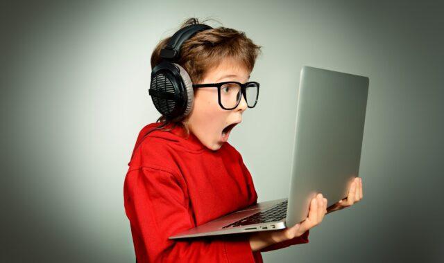 சுவிட்சர்லாந்தில்,சிறுவர்களை,ஆபாச படங்கள்,குழந்தை,ஆபாசபடம்,சுவிற்சர்லாந்தில்,ஆபாசம்