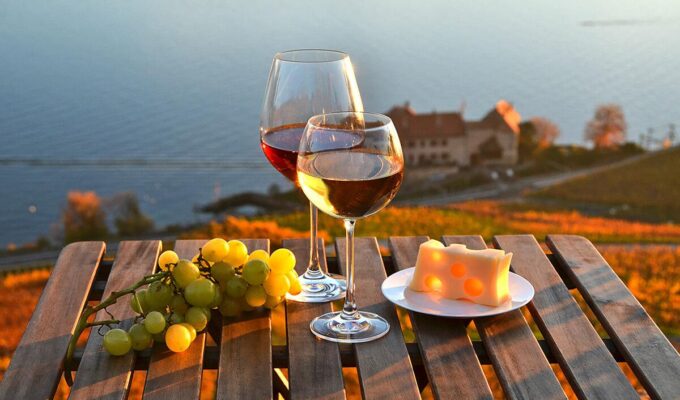 சுவிற்சர்லாந்து மக்கள், சுவிற்சர்லாந்து ஒயின், swiss Wine, Chasselas திராட்சை, Chasselas, திராட்சை, Switzerland Wine, Swiss informations in Tamil, சுவிஸ், சுவிஸ் பற்றிய தகவல், தமிழ் சுவிஸ், SwissTamilNews, TamilSwiss, Lankasri, SwissInfo