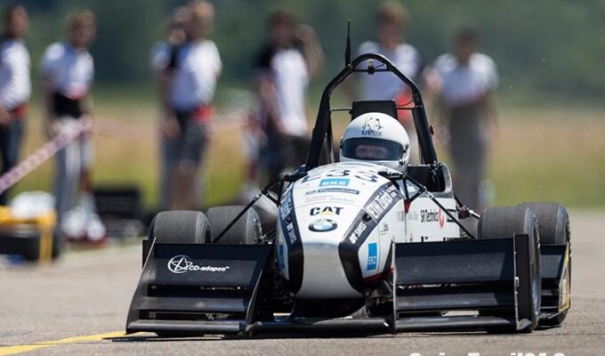 மோட்டார் கார் உற்பத்தியில் உலக சாதனை