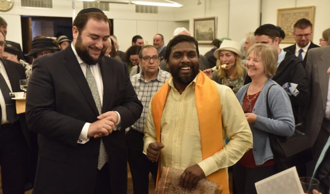 சுவிற்சர்லாந்தில், தர்மலிங்கம் சசிக்குமார், ஈழத்தமிழர், யூதர்களின் உணவு