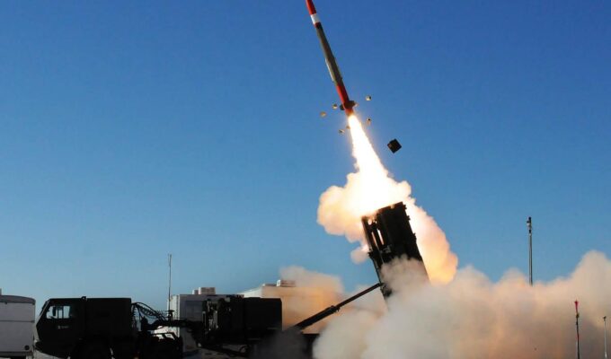 சுவிஸ் அரசாங்கம், வான் பாதுகாப்பை, swiss army