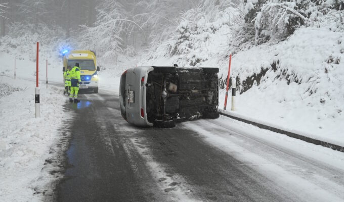 சென்ட்காலன், Ganterschwil, விபத்து, இருவர் காயம்