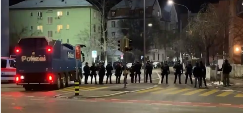 சூரிச்சில் பொலிஸார் மீது தாக்குதல்