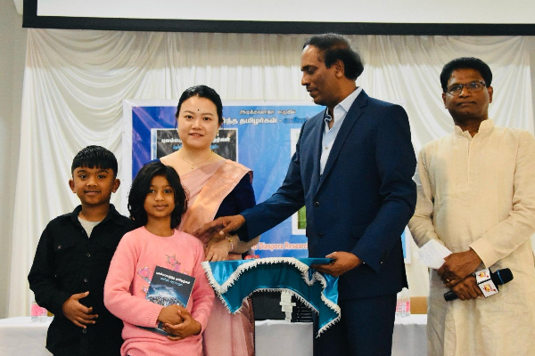 சுவிஸில் அருந்தவராஜாவின் “புலம்பெயர் தமிழர்கள்-வலியும் வரலாறும் “ புத்தகம் வெளியீடு!