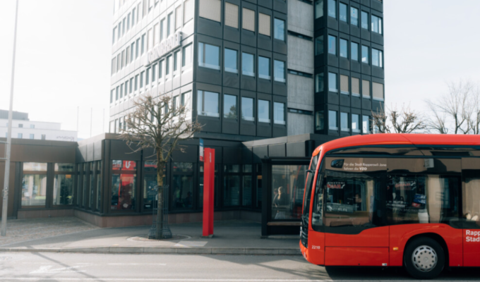 Rapperswil - Jona நகரத்தில் மின்சார பேரூந்துகள் சேவையில் 1 Mit dem Bus elektrisch durch Rapperswil Jona VZO de
