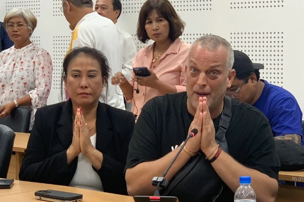 வெளிநாட்டில் வாழும் சுவிஸ் நாட்டவர் மீது பெண் மருத்துவர் குற்றச்சாட்டு