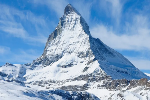 ஆல்ப்ஸ் மலையில் சுவிஸ் நாட்டவர்களுக்கு ஏற்பட்ட துயரம்!!!