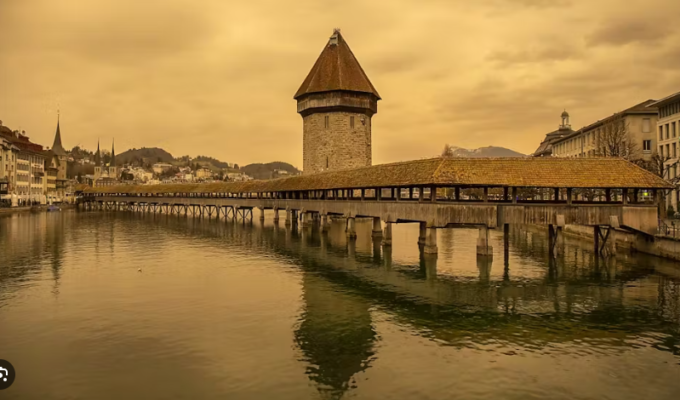 மேகமூட்டமான வானம்