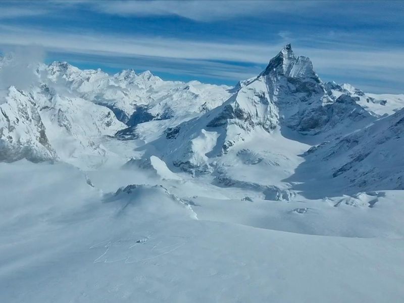 ஆல்ப்ஸ் மலையில் புதைந்த உயிர்கள் : வெளியாகியுள்ள புதிய தகவல்