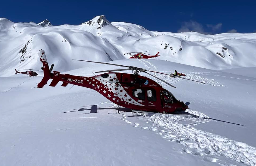 வலாய்ஸில் இடம்பெற்ற ஹெலிகாப்டர் விபத்தில் மூவர் பலி.!