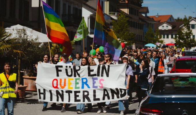 ஓரினச்சேர்க்கை 