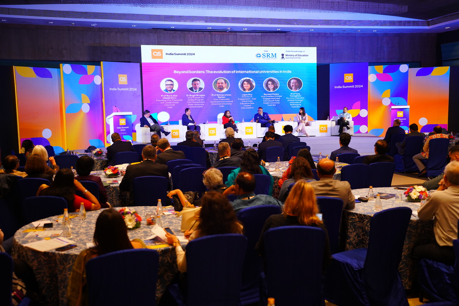 உலகின் சிறந்த பாடத்திட்டங்கள் உள்ள நாடாக சுவிட்சர்லாந்து தெரிவு.!!