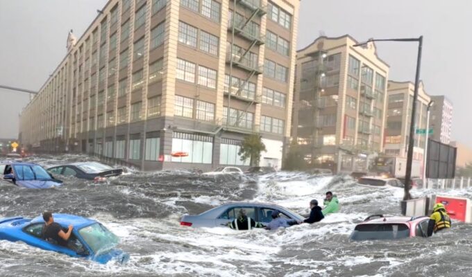 துபாயில் புயல்