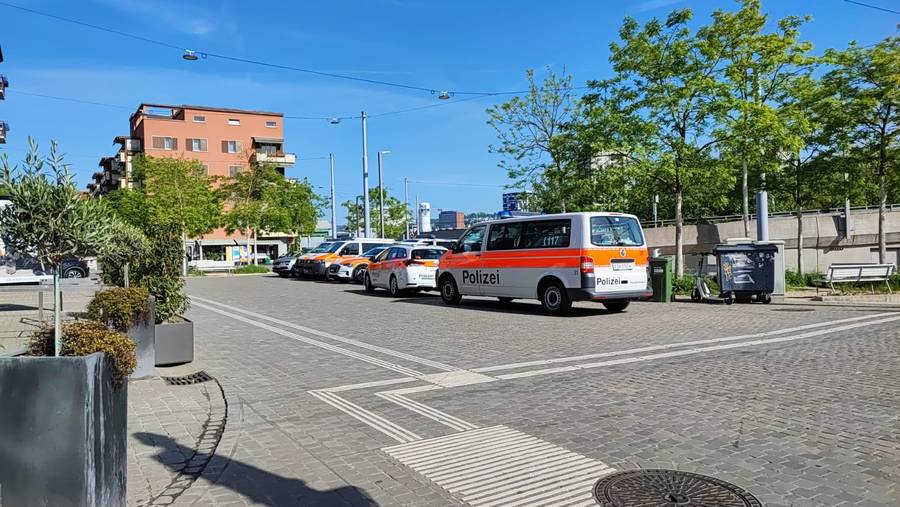 சூரிச்சில் மசராட்டி காரை திருடிய இளைஞர்கள் – போலீசாரிடம் கைது