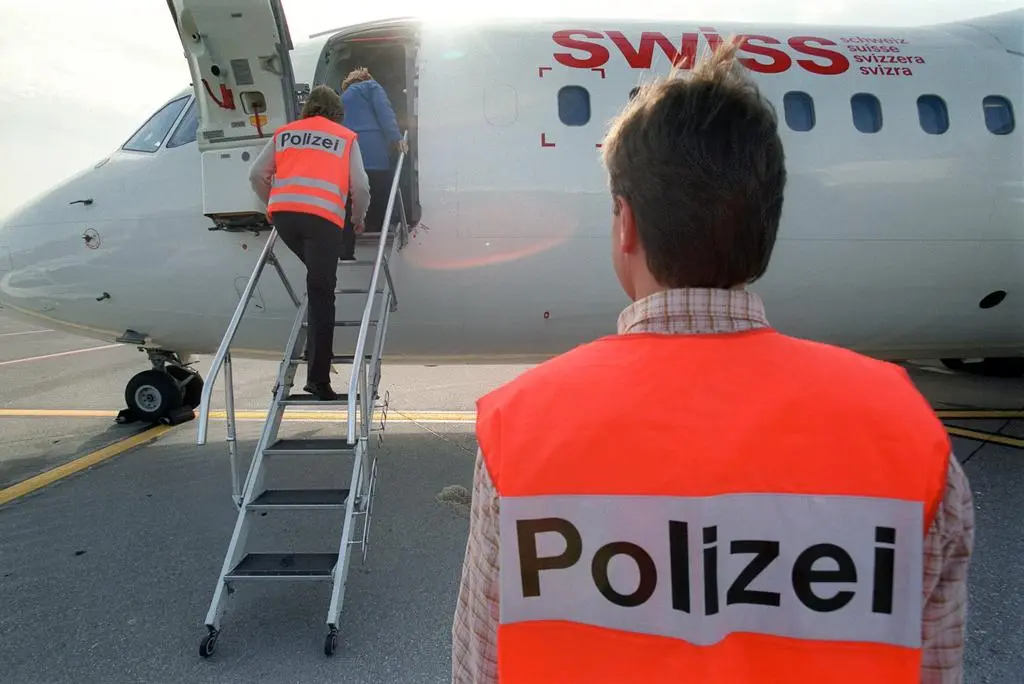 சுவிட்சர்லாந்தில் அதிகரிக்கும் நாடுகடத்தல் கோரிக்கைகள்