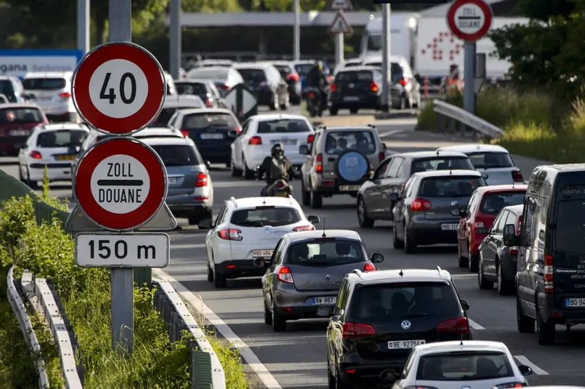 சுவிசில் எல்லை தாண்டிய தொழிலாளர்களின் எண்ணிக்கை அதிகரிப்பு