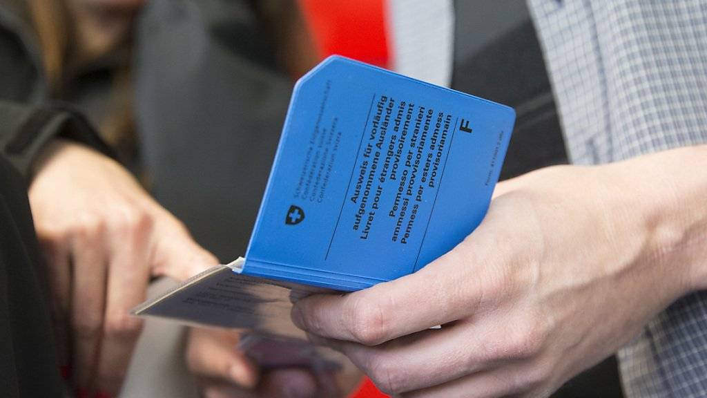 சுவிட்சர்லாந்தில் வாழும் வெளிநாட்டவர்களுக்கு சாதகமான சட்டம்