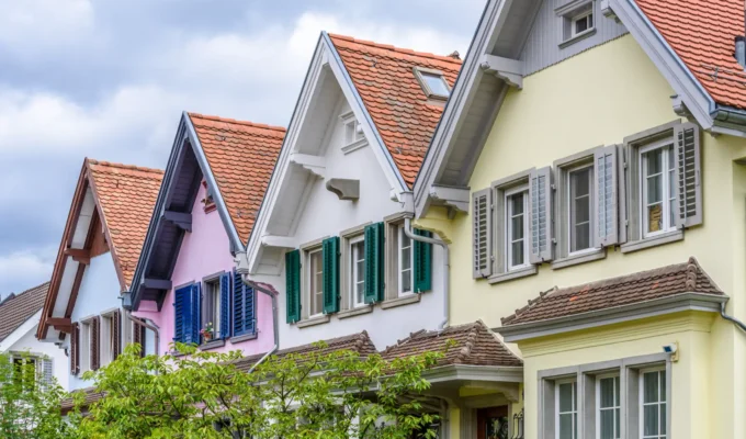 typical swiss houses