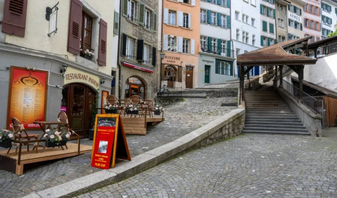 சுற்றுலாப்பயணி