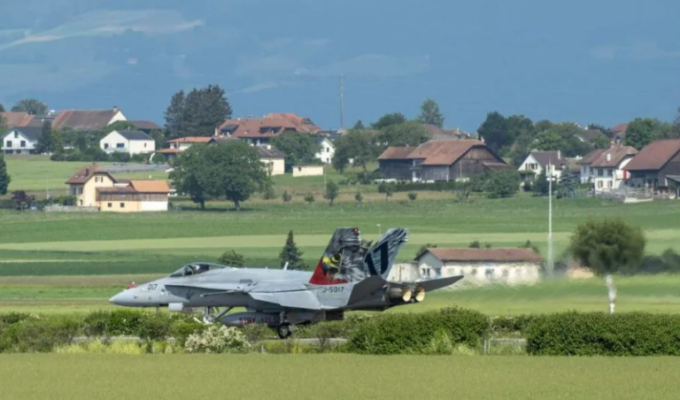 சுவிஸில்