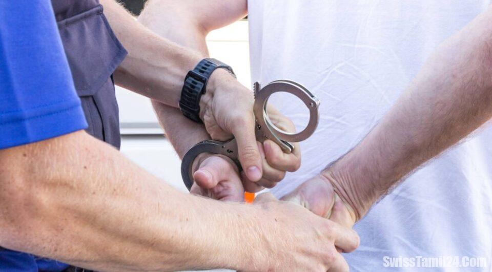 போலி பொலிஸ் அதிகாரி போன்று மோசடிகளில் ஈடுபட்டவர் கைது!!