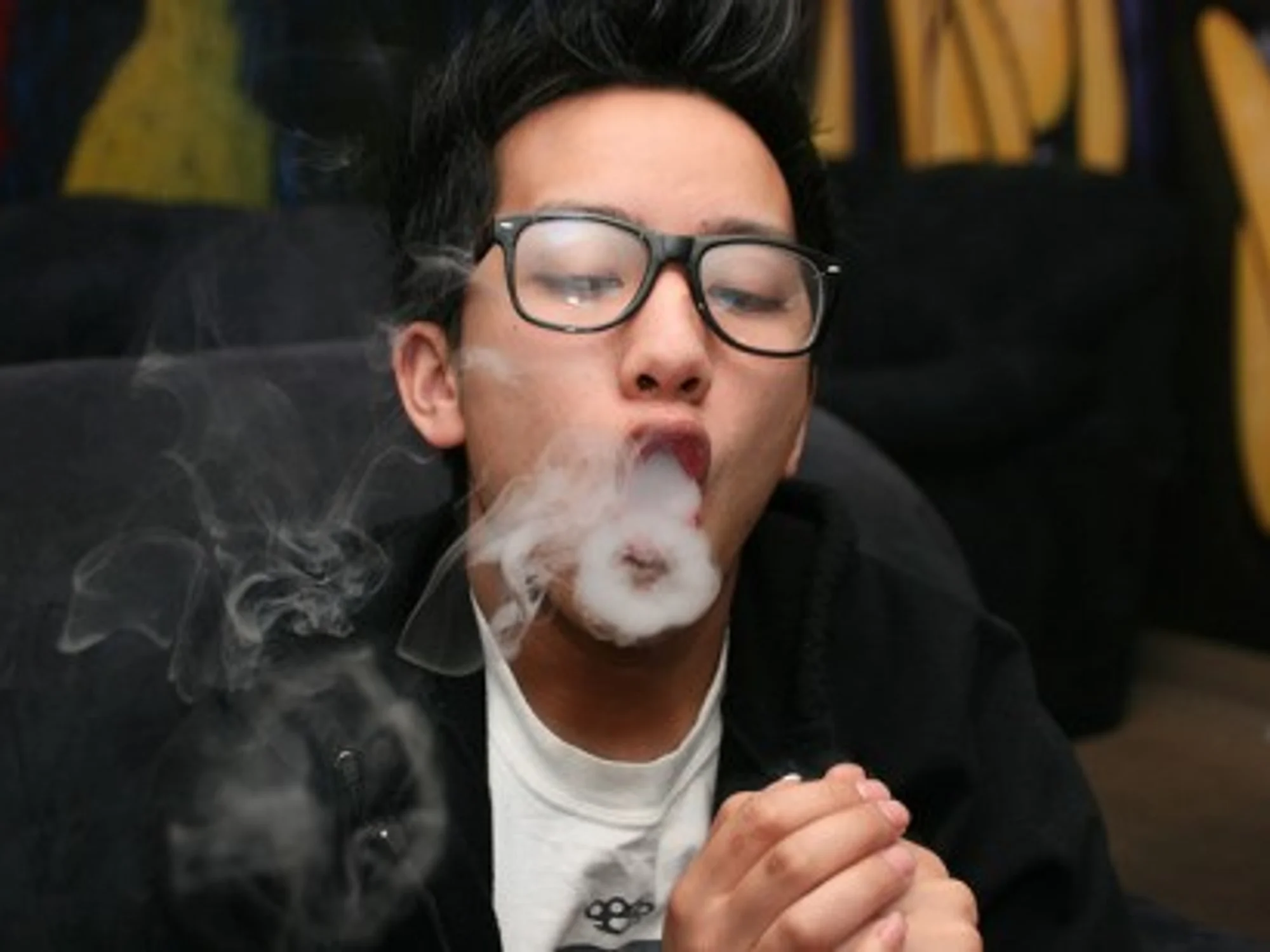 இ-சிகரெட் பயன்படுத்த வாட் மாகாணத்தில் தடை விதிப்பு