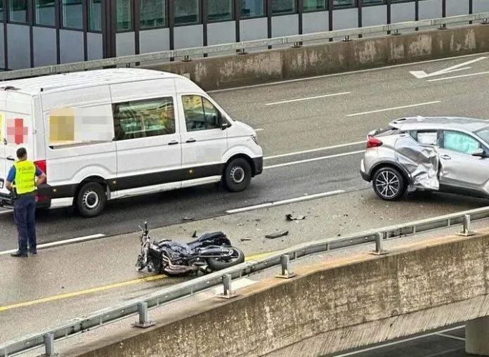 சூரிச்சில் கோர விபத்து – மோட்டார் சைக்கிள் ஓட்டுநர் பலி