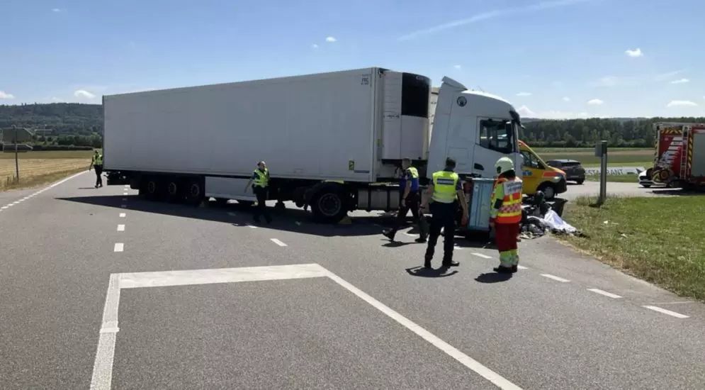 வாட் கன்டோனில் இடம்பெற்ற கோரவிபத்து : ஒருவர் பலி..!!