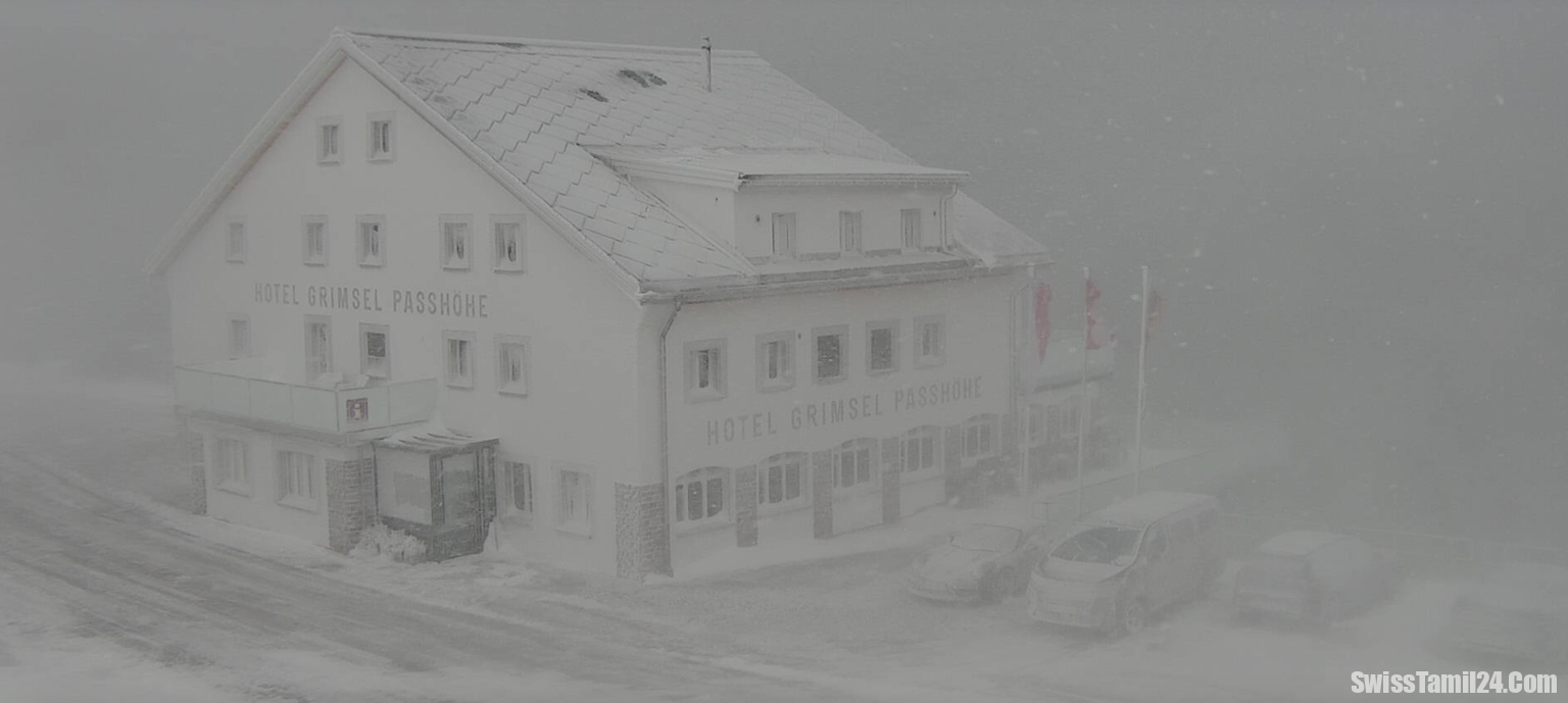 சுவிட்சர்லாந்தில் திடீர் பனிப்பொழிவு : பல பாதைகள் மூடல்..!!