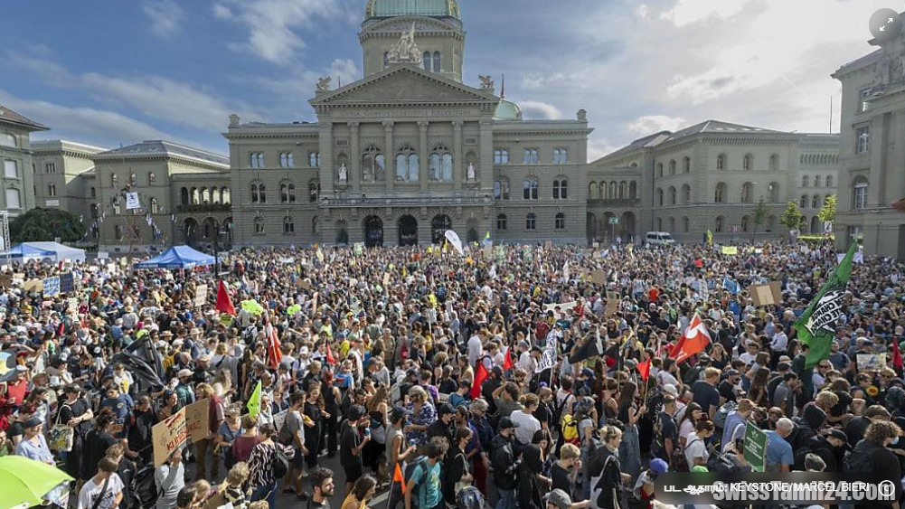 சுவிட்சர்லாந்தில் மக்கள் தொகை 9 மில்லியனையும் தாண்டியுள்ளது