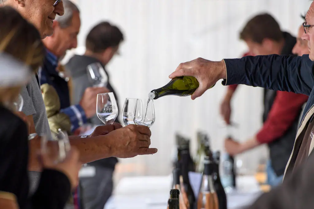 சுவிஸில் தினமும் மது அருந்துபவர்களின் எண்ணிக்கையில் வீழ்ச்சி