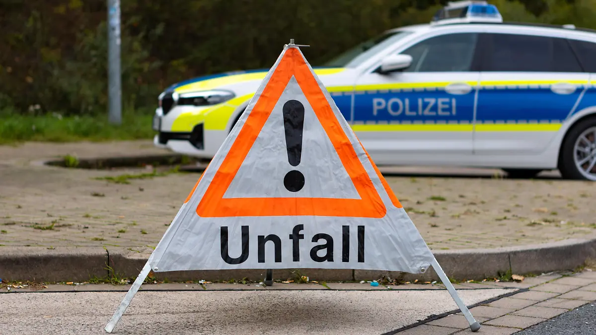 Protected: குடிபோதையில் விபத்தை ஏற்படுத்தியவரிடம் போலீசார் விசாரணை