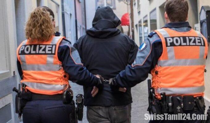 திருடர்கள் கைது