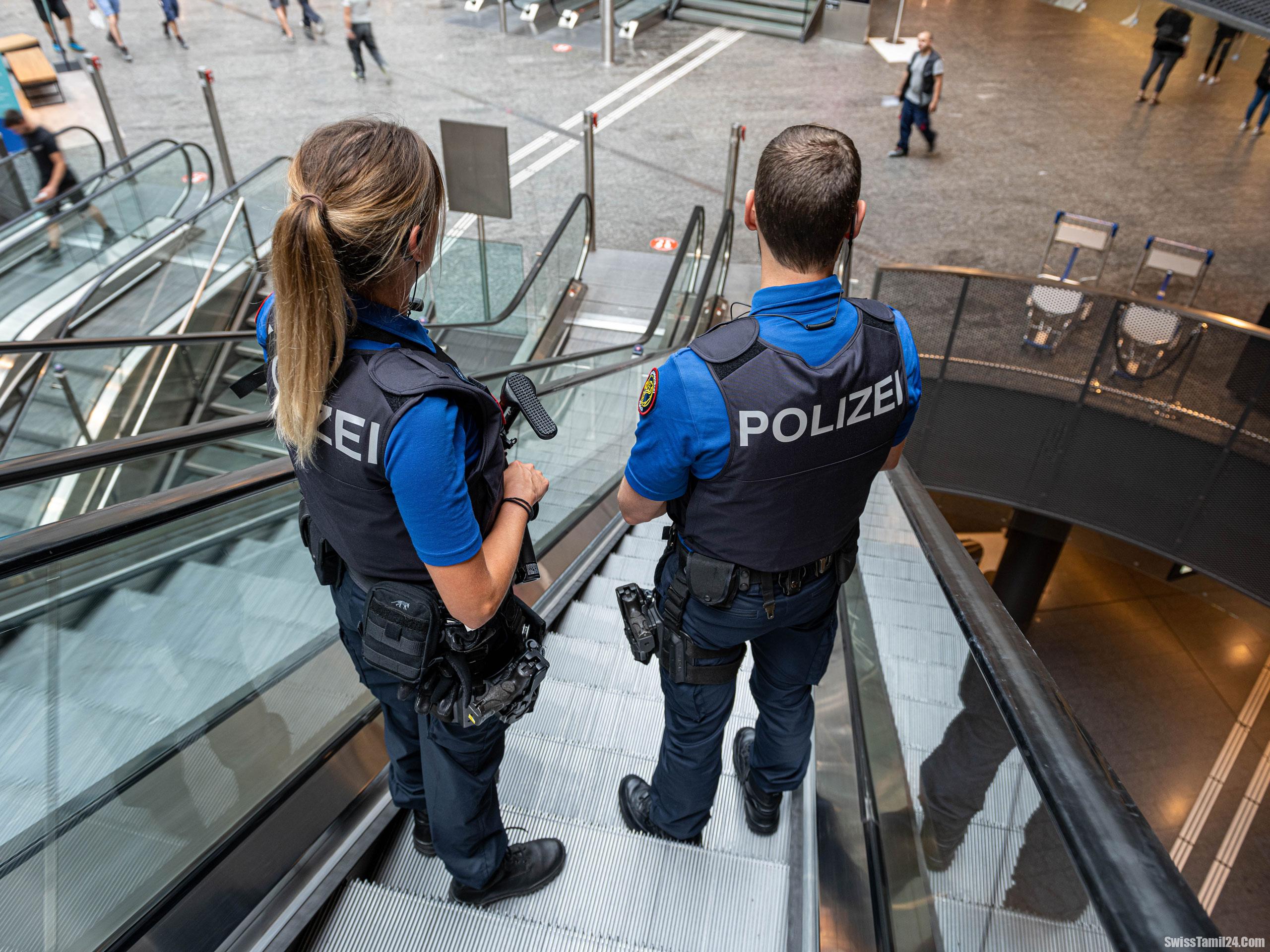 சூரிச் விமான நிலையத்தில் ஒரு குழந்தை உட்பட 10 பேர் கைது