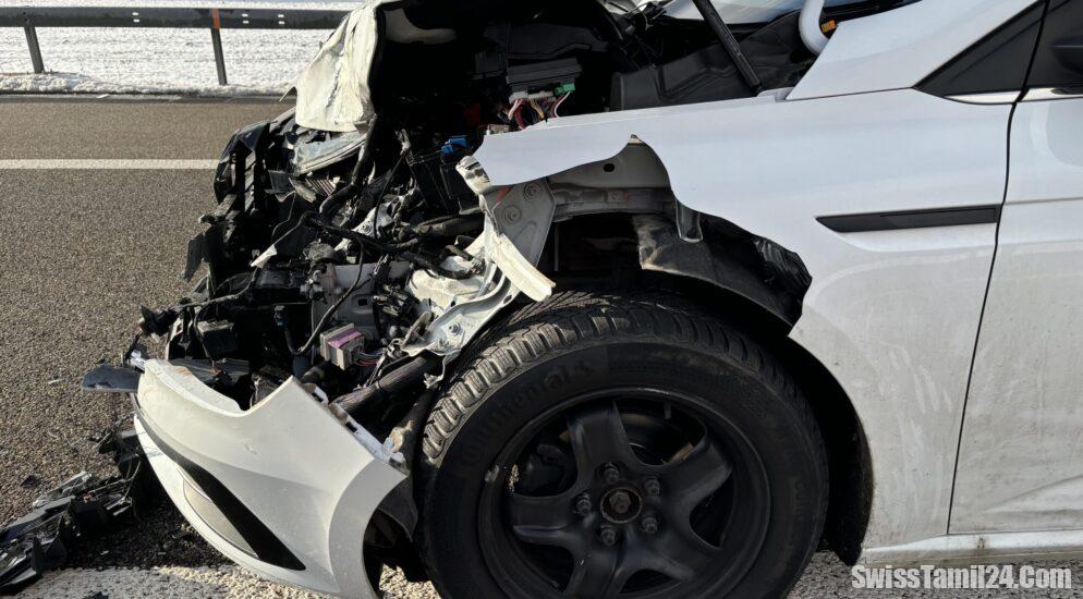 கிளாரூஸ் கன்டோன் பில்டன் (Bilten) நெடுஞ்சாலையில் விபத்து..!!