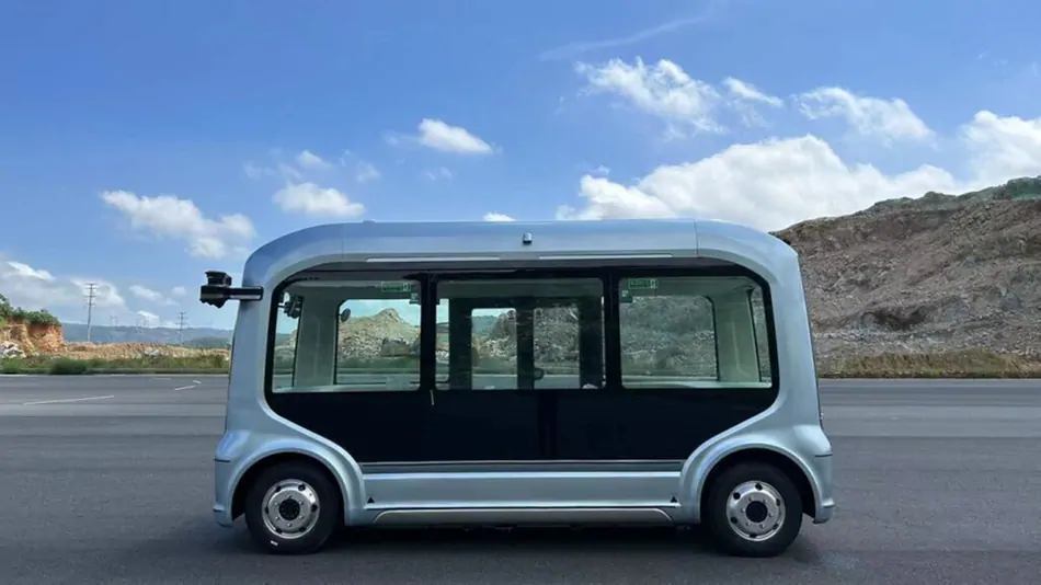 சூரிச் விமான நிலையத்தில் “ரோபோபஸ்” ஆரம்பிக்க திட்டம்