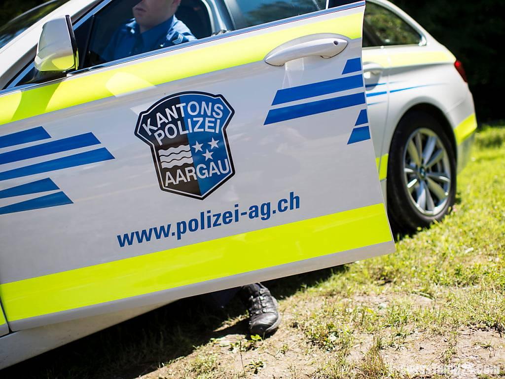 தந்தையின் காரை ரகசியமாக ஓட்டிய இளைஞர்கள் விபத்து