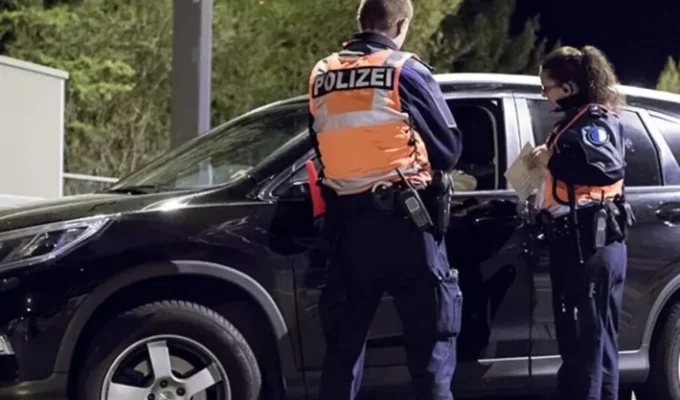 லுசேர்ன் போலீசாரின்