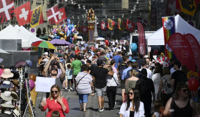 சுவிஸ் மக்கள்