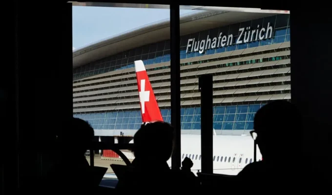 சூரிச் விமான நிலையத்தில்