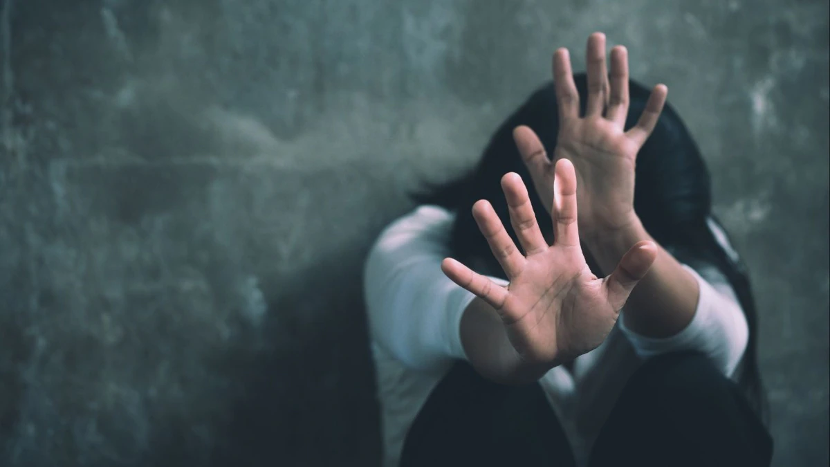 இளம்பெண்ணை அடைத்து வைத்து வன்கொடுமை : வாட் மாகாணத்தில் சம்பவம்