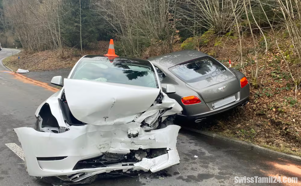 லுசேர்ன்னில் இரண்டு கார்கள் நேருக்கு நேர் மோதி பயங்கர விபத்து : மூவர் படுகாயம்