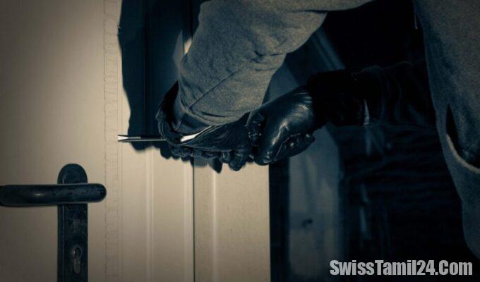 Unbekannte brechen in Buro