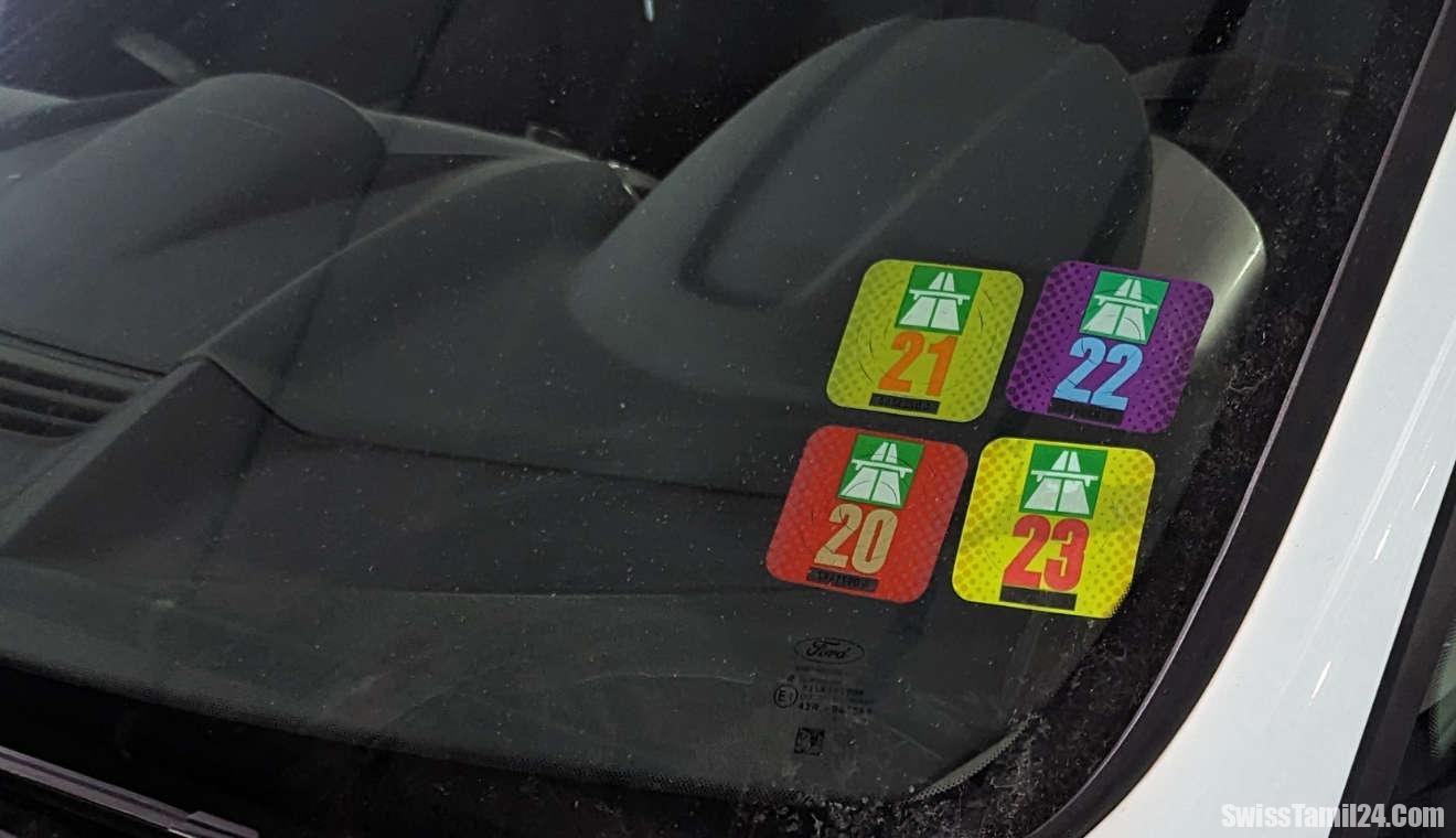 சுவிட்சர்லாந்தில் இ-விக்னெட் அறிமுகப்படுத்தியும் கிளாசிக் ஸ்டிக்கர் விற்பனை சாதனை..!!