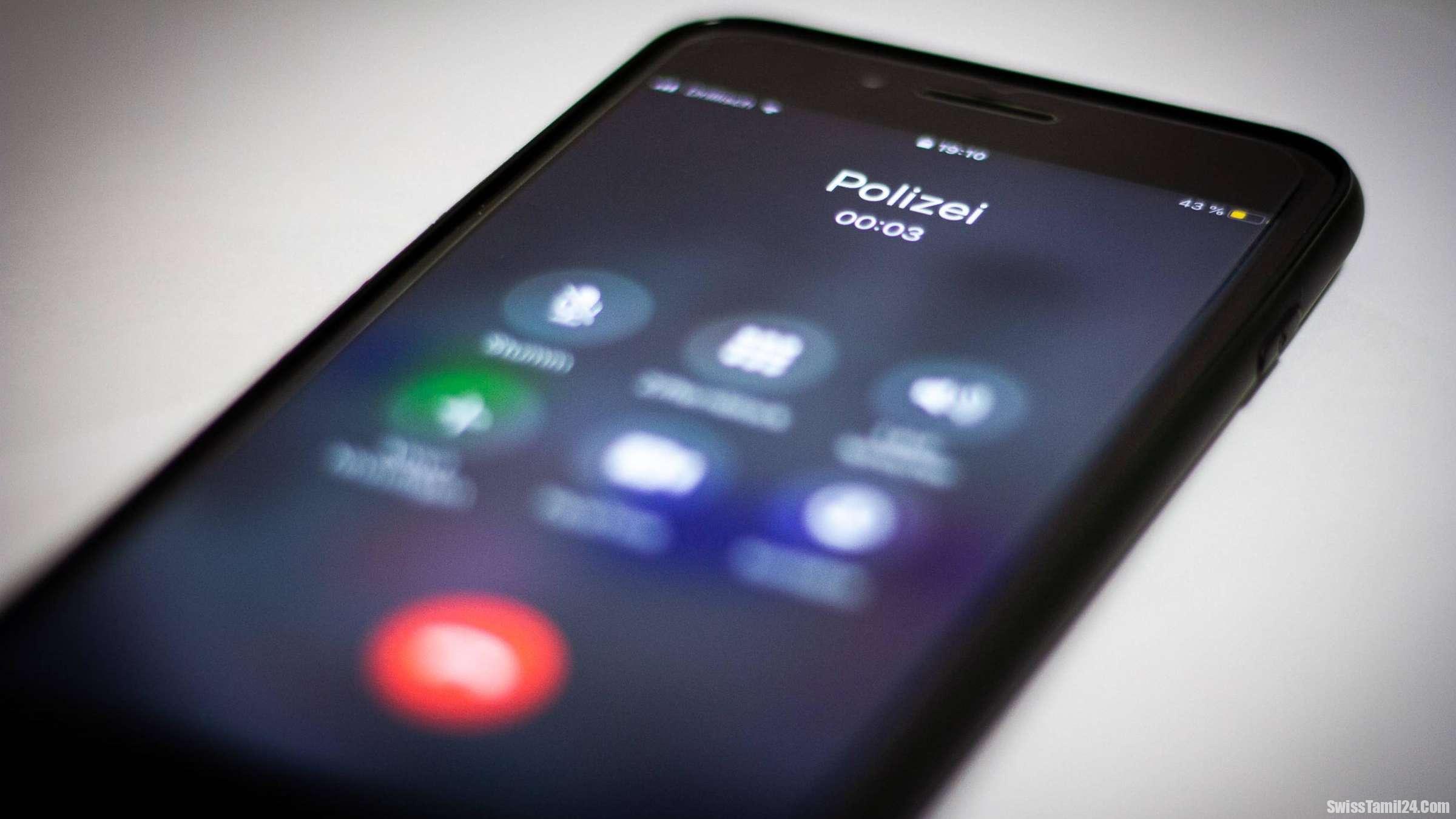 போலி காவல்துறை அதிகாரிகளிடமிருந்து வரும் தொலைபேசி அழைப்புகள் குறித்து எச்சரிக்கை