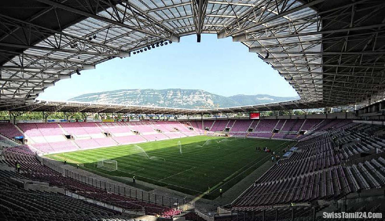 ஜெனீவா கால்பந்து மைதானத்துக்குள் ஆயுதங்களுடன் நூற்றுக்கணக்கான போலீசார் : வெளியான காரணம்