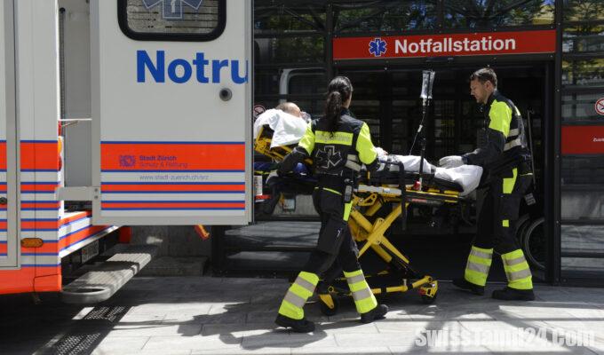 Schutz und Rettung Zuerich Rettungsdienst 3 4 scaled 1